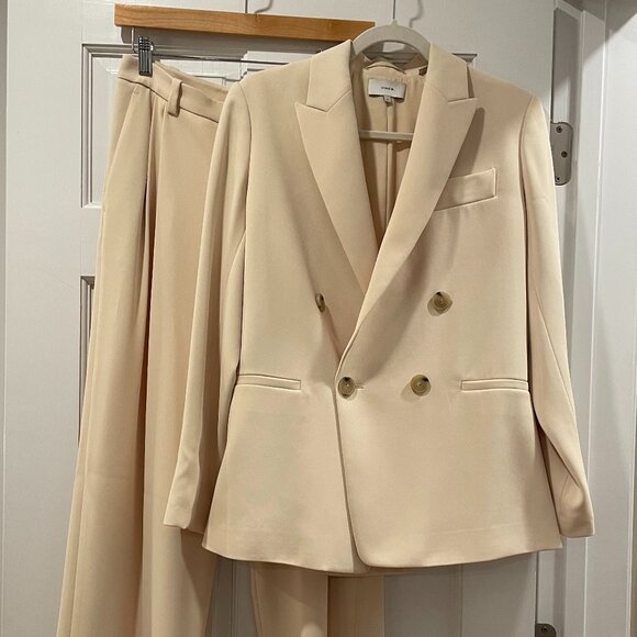 Vince Drop-Waist Pleated Crepe Trouser (Size 0) - Picture 4 of 7